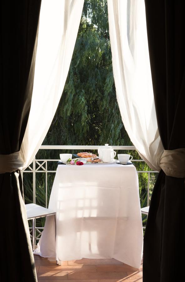 My Svago Hotel Mariglianella Bagian luar foto