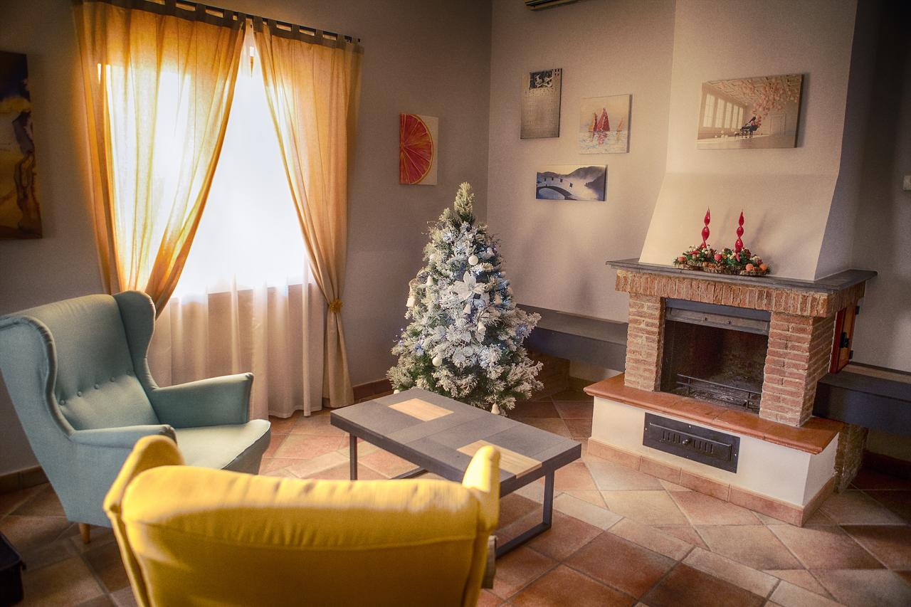 My Svago Hotel Mariglianella Bagian luar foto